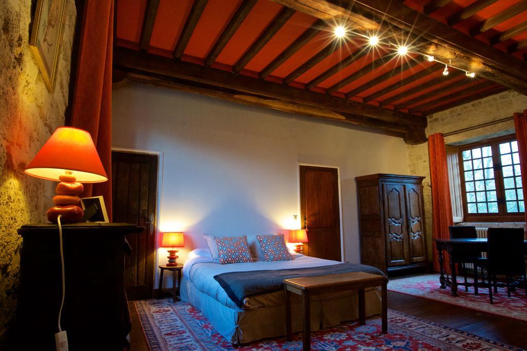 Manoir De La Guerie Bed and Breakfast Ablon Habitación foto